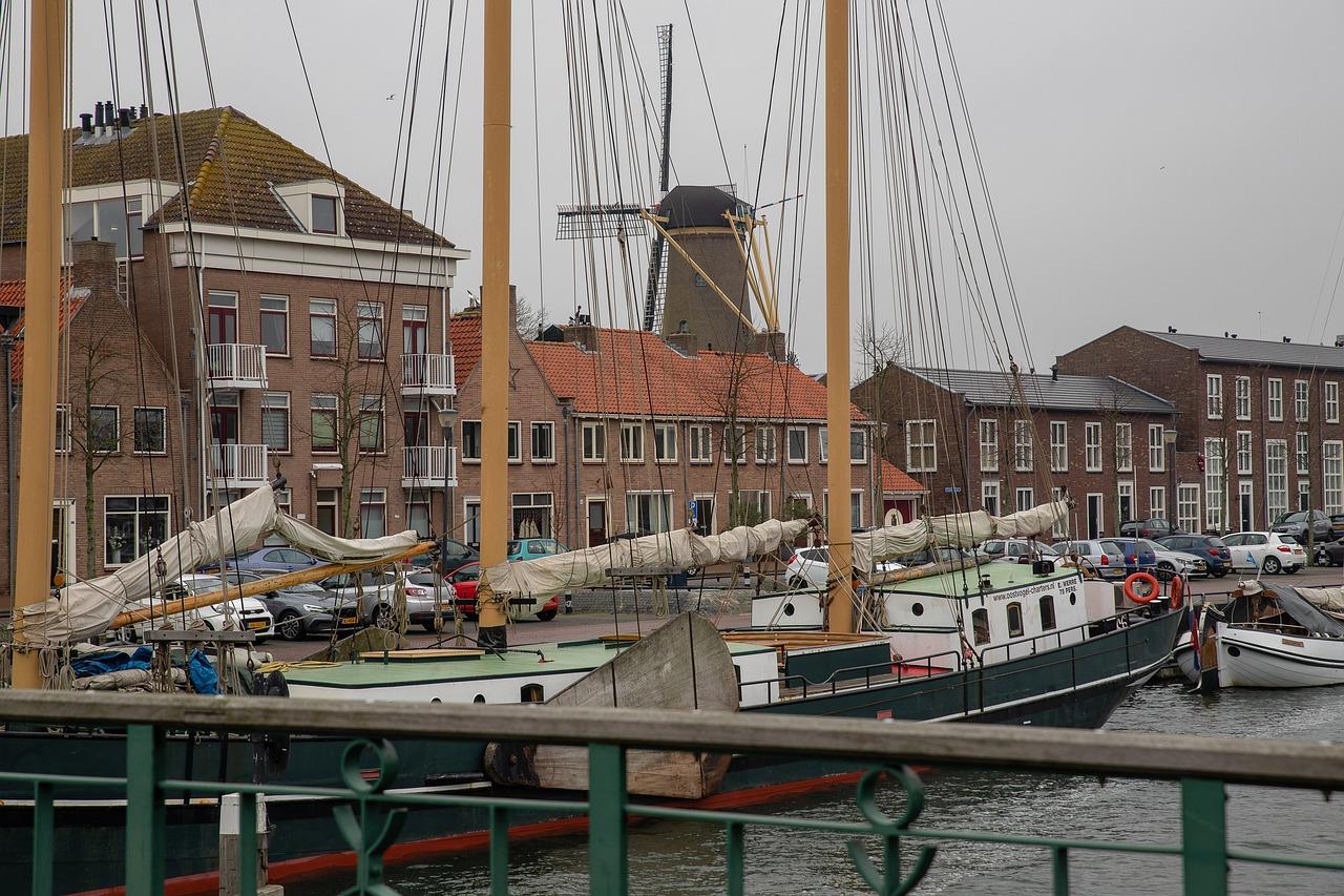 Wat te doen in Hellevoetsluis: Een Compleet Dagje Uit • Hellevoetsluis Gids